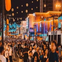 国庆中秋旅游人数创新高，人均消费却连年降！8.88亿游客为何不愿花钱了？